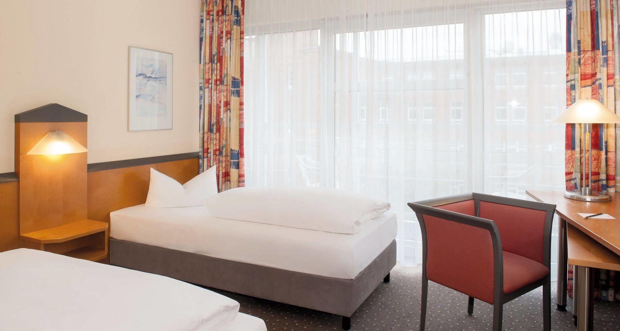 Victor's Residenz-hotel Tegel Hotel 3*