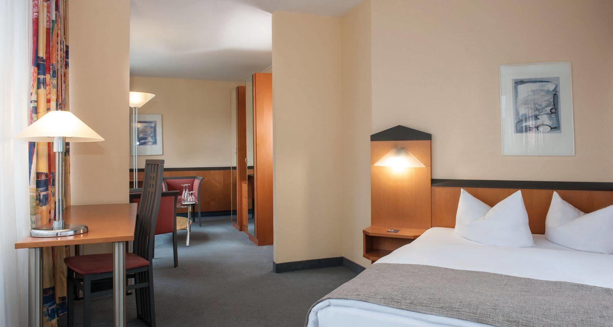 Victor's Residenz-hotel Tegel Hotel 3*