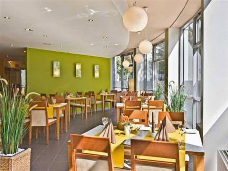 Hotel Victor's Residenz-hotel Tegel 3*